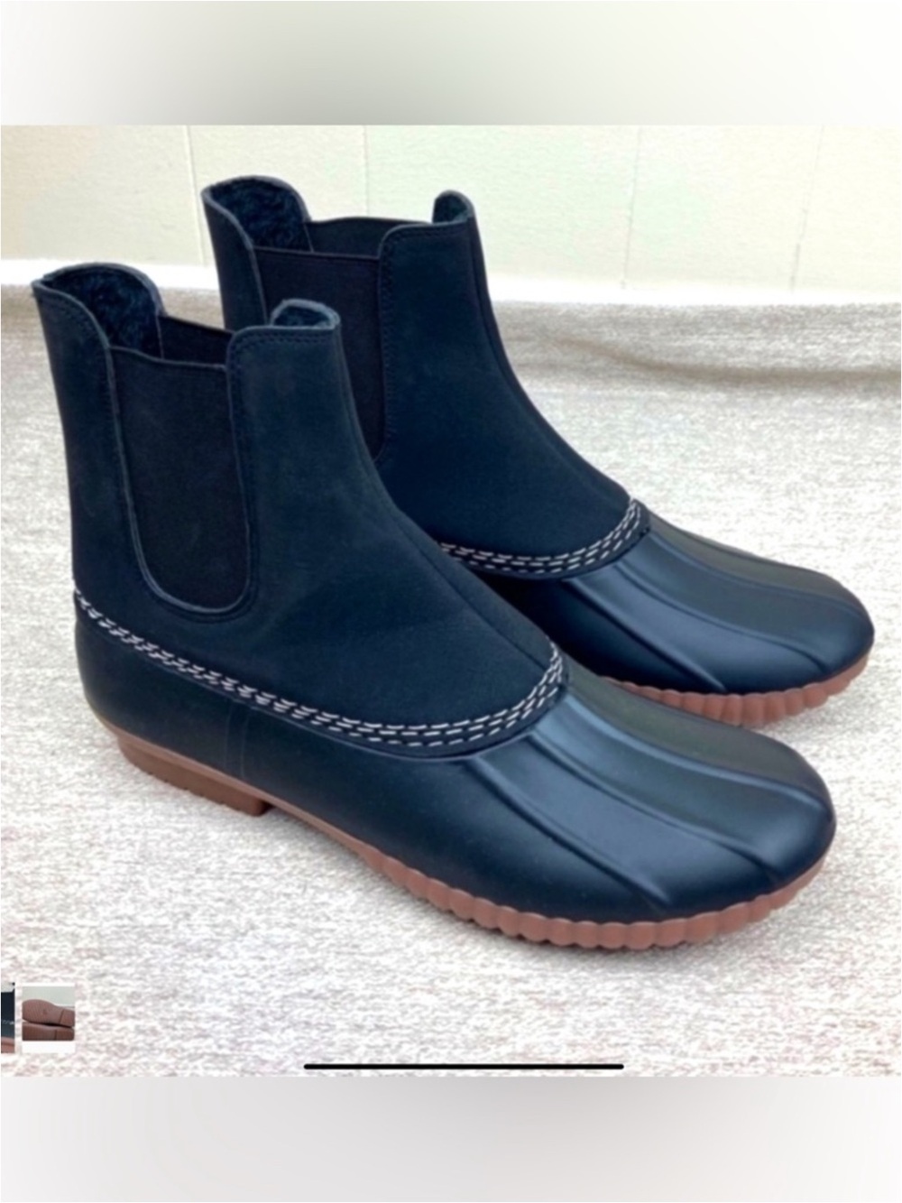 New Urban Outfitters Rain Boots 9